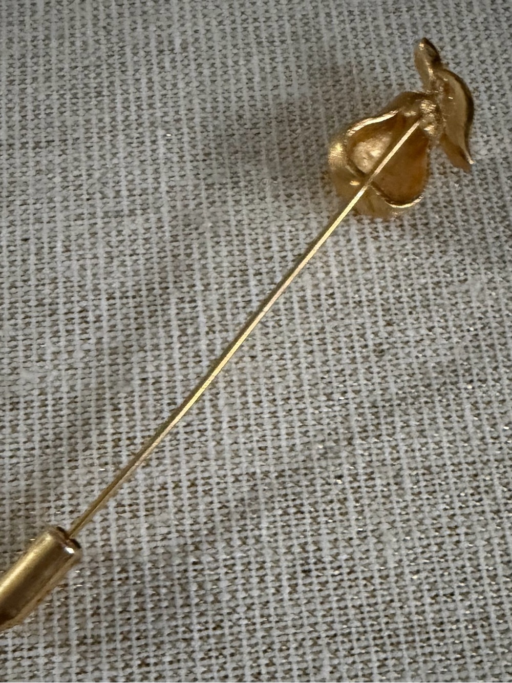 Trifari Gold-tone Pear Stick Pin - Elegant Women’s - Picture 3 of 4